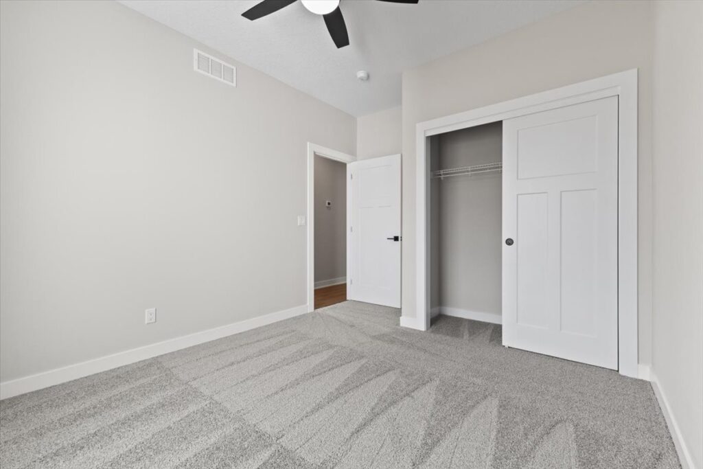 1632 20th AVE SE (14)