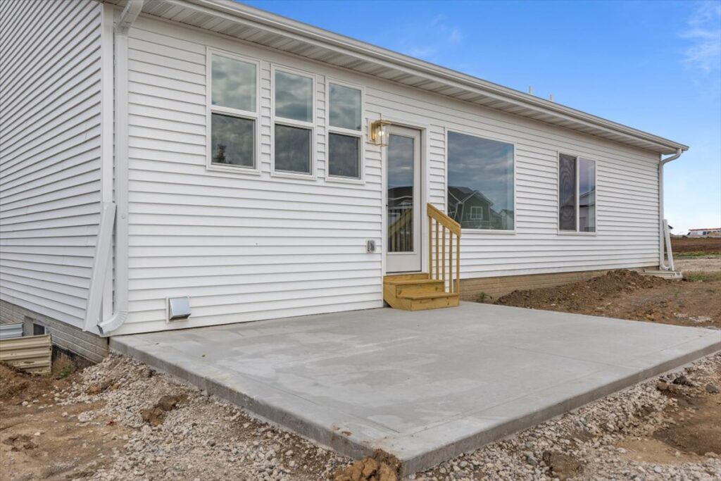 1632 20th AVE SE (28)