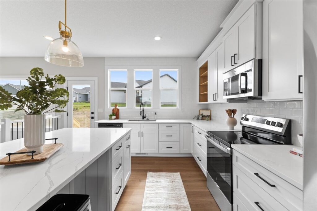 1632 20th AVE SE (7)