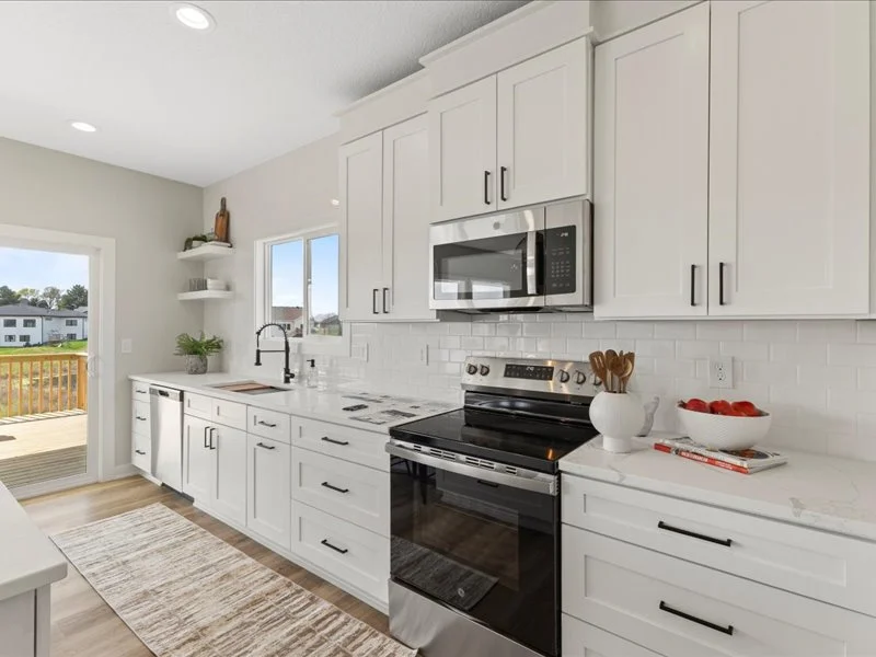 1726 Tuscany Dr SE, kitchen - Gladiator Homes - Affordable and Quality Housing in Des Moines, Ankeny, iowa_best home builders in ankeny, iowa 01