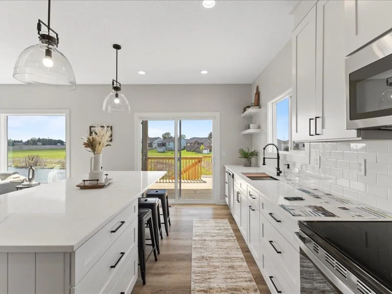 1726 Tuscany Dr SE, kitchen - Gladiator Homes - Affordable and Quality Housing in Des Moines, Ankeny, iowa_best home builders in ankeny, iowa 01