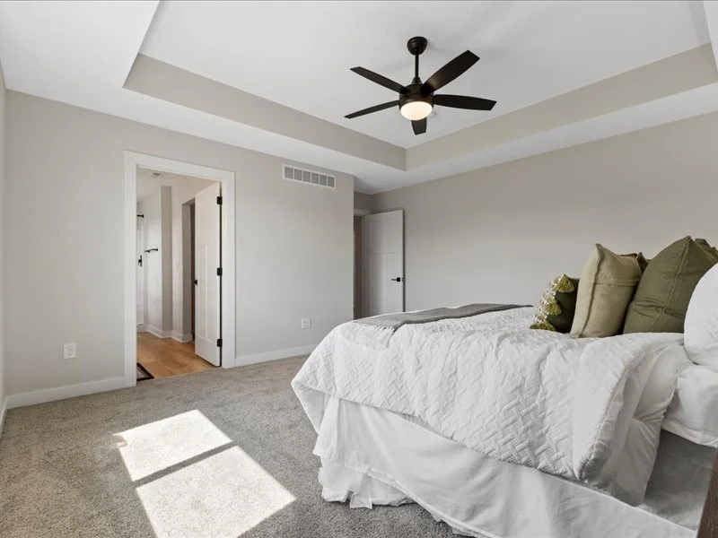 1726 Tuscany Dr SE, master bed room - Gladiator Homes - Affordable and Quality Housing in desmoines, ankeny, iowa_best home builders in ankeny, iowa 01