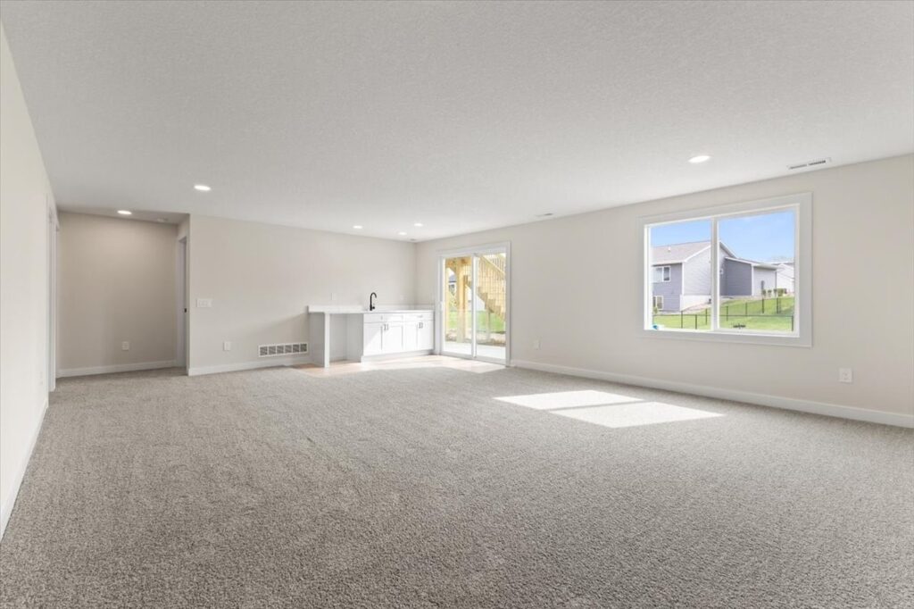 575 NW Prairie Rose Ln in Waukee, IA Entry