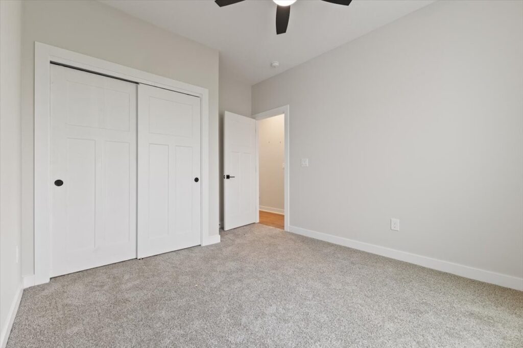 625 NW Georgetown Dr in Waukee, IA bed room viees 3