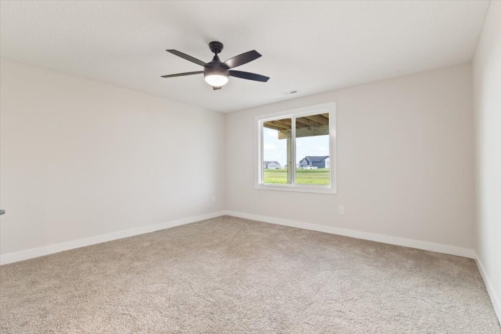 625 NW Georgetown Dr in Waukee, IA bed room views