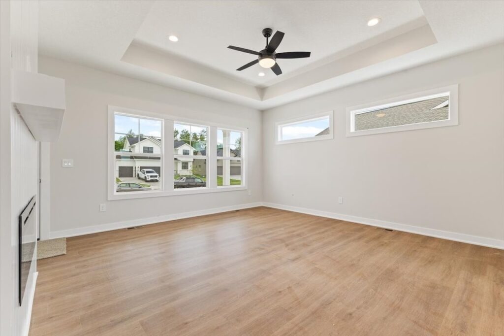 625 NW Georgetown Dr in Waukee, IA living room