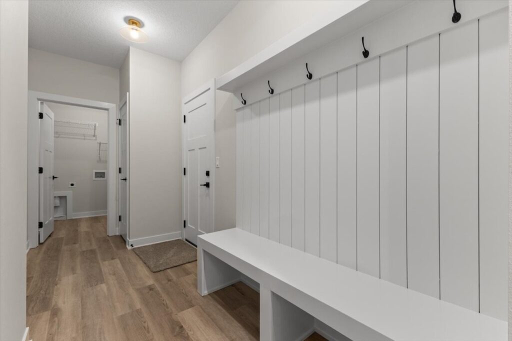 4513 NW 17th St, Ankeny, IA