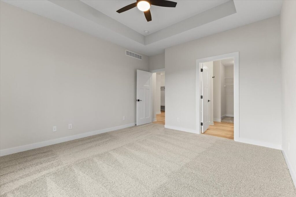 4513 NW 17th St, Ankeny, IA