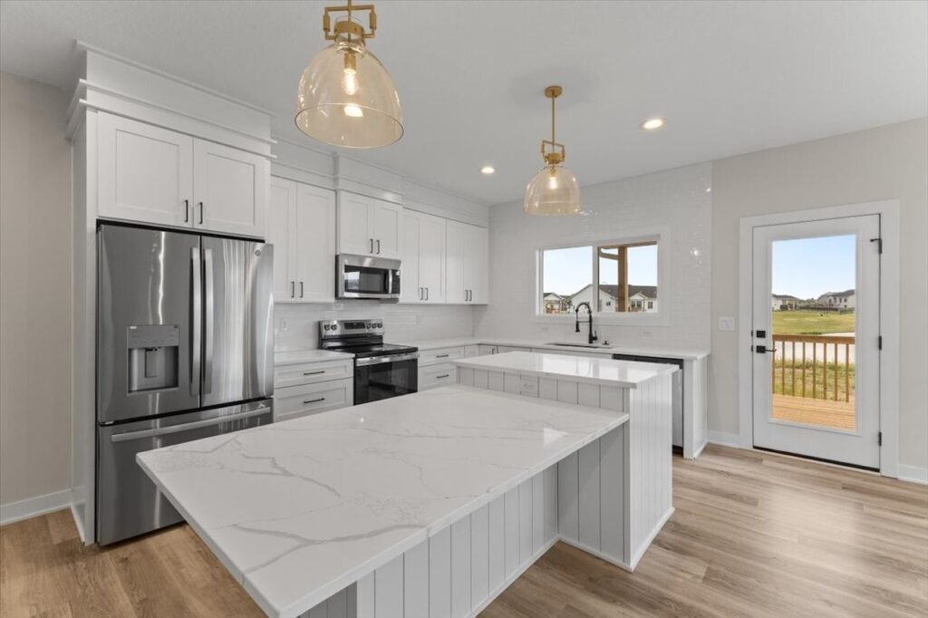 4513 NW 17th St, Ankeny, IA