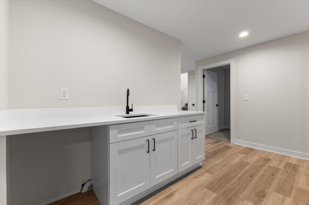 4513 NW 17th St, Ankeny, IA