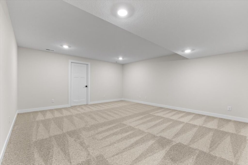 4513 NW 17th St, Ankeny, IA