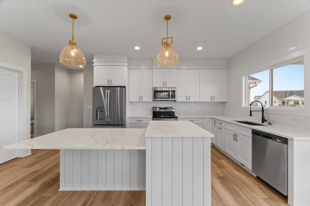 4513 NW 17th St, Ankeny, IA