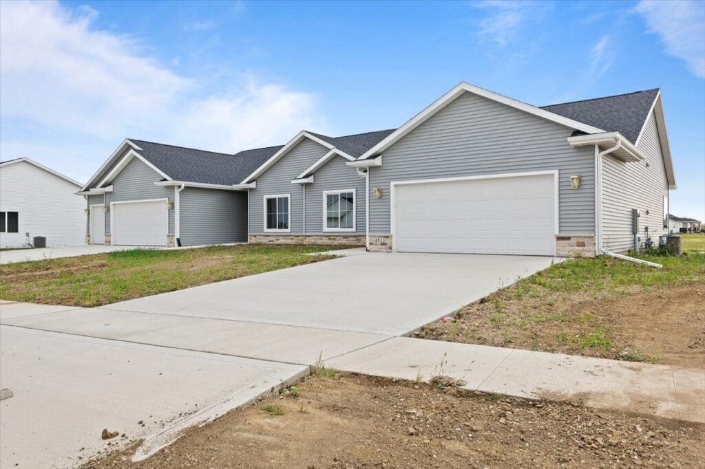 4513 NW 17th St, Ankeny, IA