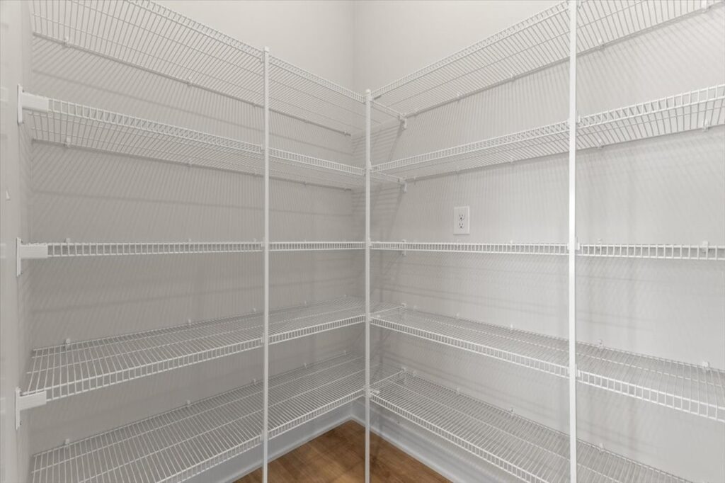 4513 NW 17th St, Ankeny, IA