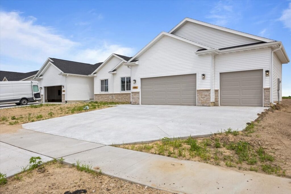 4518 NW 17th St in Ankeny, IA