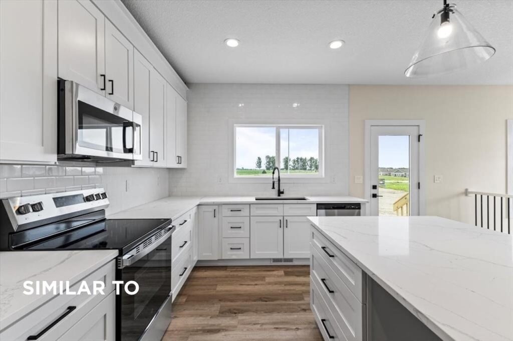 4521 NW 17th St, Ankeny, IA