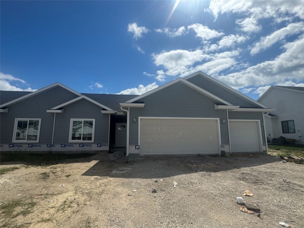 4521 NW 17th St, Ankeny, IA