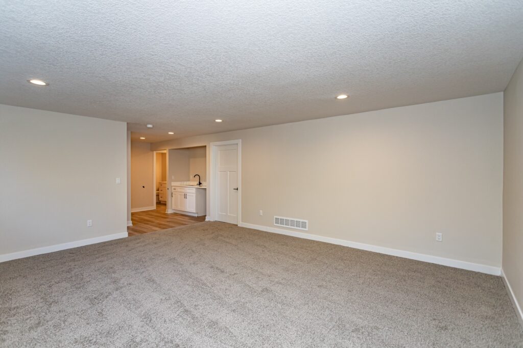 5825 Westfield Dr (28)