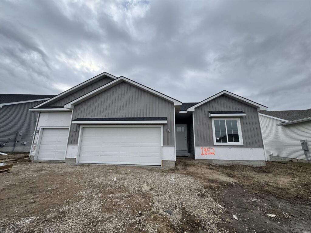 Available and Move-In Ready Homes at 1852 Tuscany Dr SE in Altoona, IA