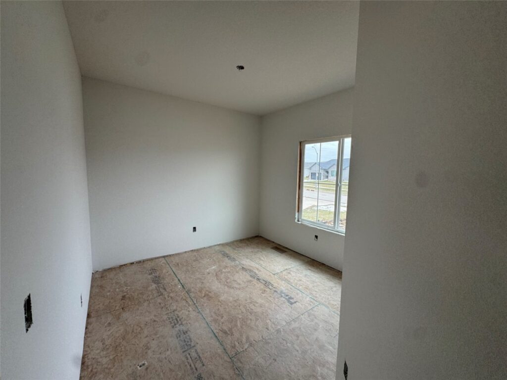 Available and Move-In Ready Homes at 1852 Tuscany Dr SE in Altoona, IA