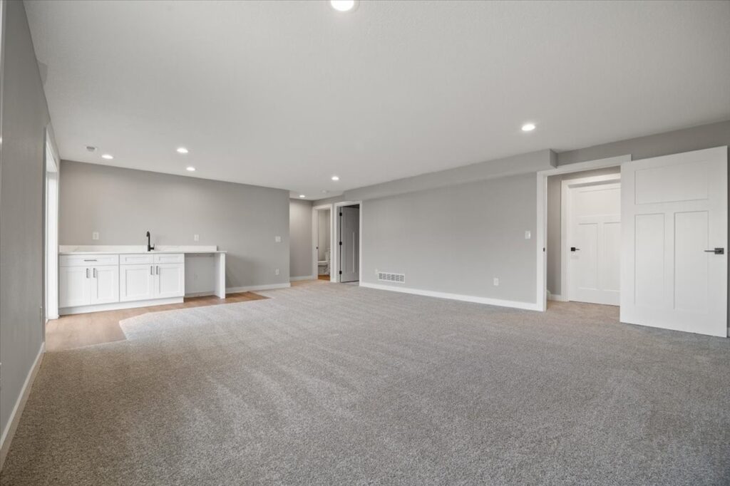 Available Homes for sale at 305 NW Lavelle Ct in Waukee IA