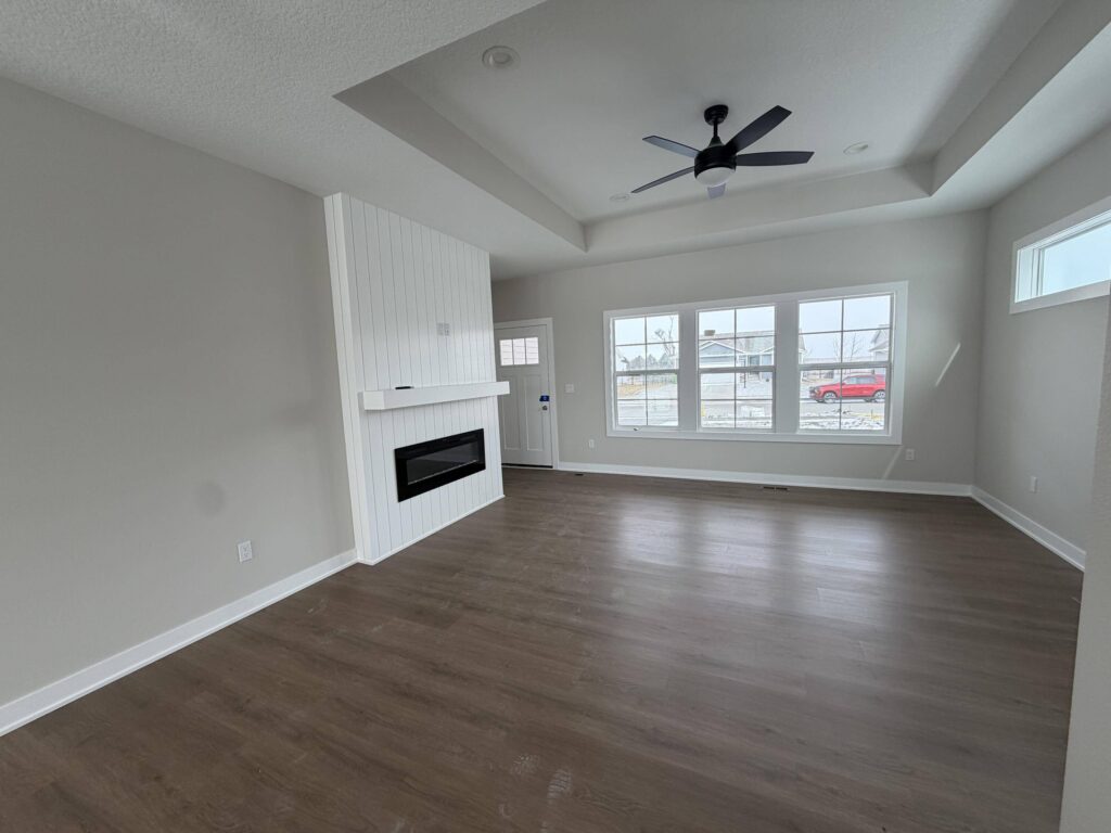 Move in Ready Homes and Available Homes for SALE Iin 806 Kingman BLVD Madrid, IA