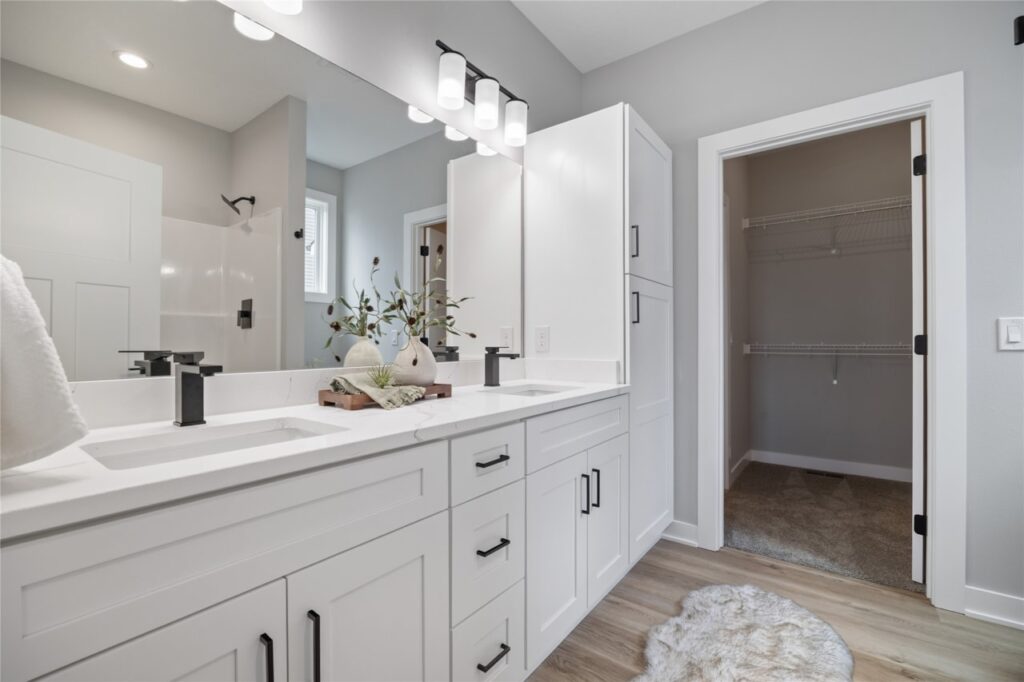 New and Available Homes for sale at 1852 Tuscany Dr SE in Altoona, IA