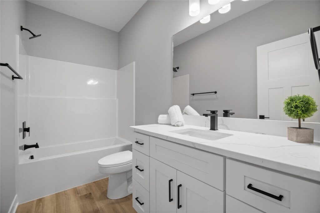 New and Available Homes for sale at 1852 Tuscany Dr SE in Altoona, IA