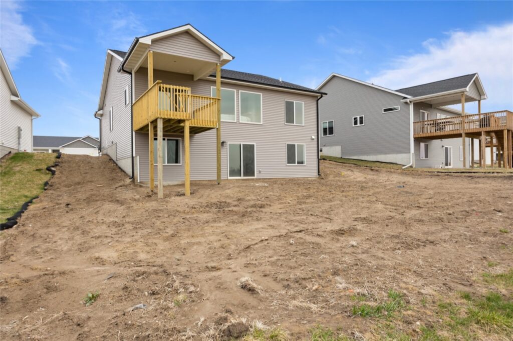 New and Available Homes for sale at 1852 Tuscany Dr SE in Altoona, IA