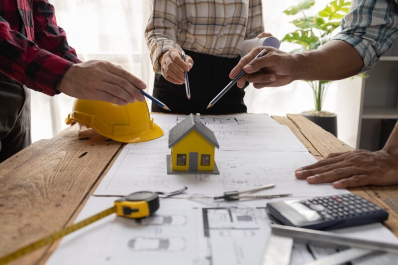 Searching for custom home builders in Des Moines? Before you commit, understand the real difference between custom, semi-custom, and production builders in Iowa — and which type actually fits your budget and timeline.