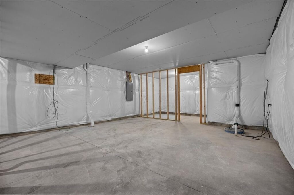 New Available and Move In Ready Homes for sale at 1530 Timber Ridge Dr in Norwalk, IA