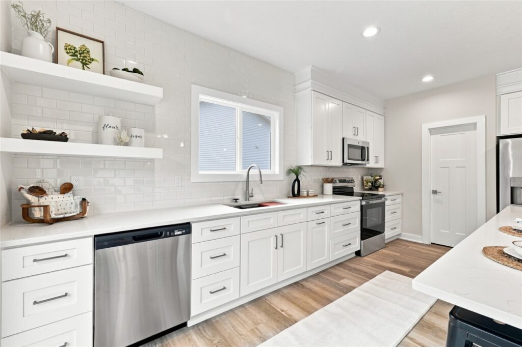 Available Homes For Sale at 580 NW Georgetown Dr in Waukee, IA