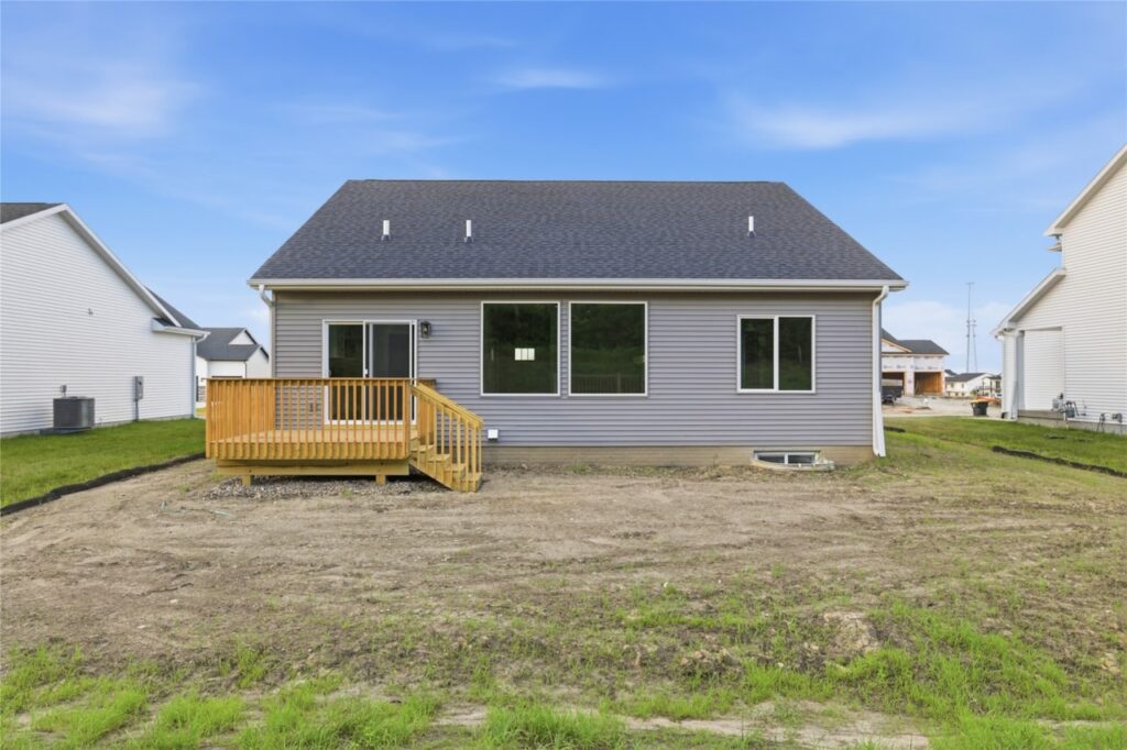 Available Homes For Sale at 580 NW Georgetown Dr in Waukee, IA