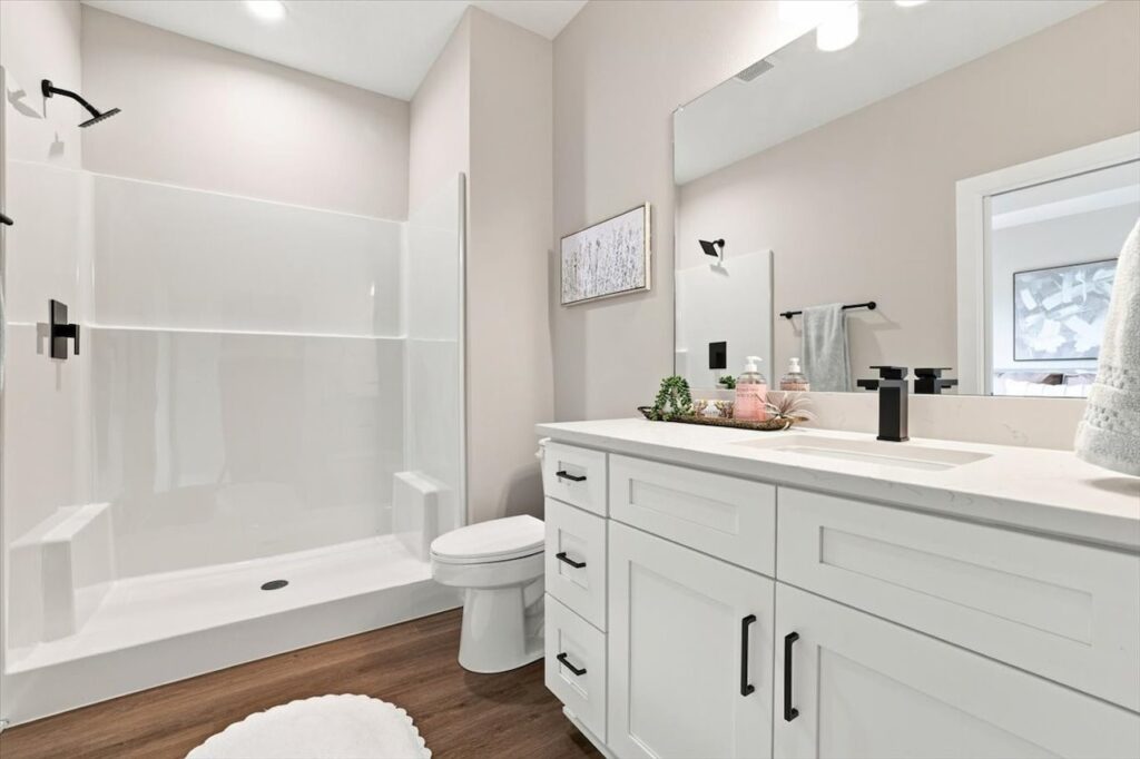 Available Homes and Move In Ready Homes for Sale at 1820 Tuscany Dr SE in Altoona, IA