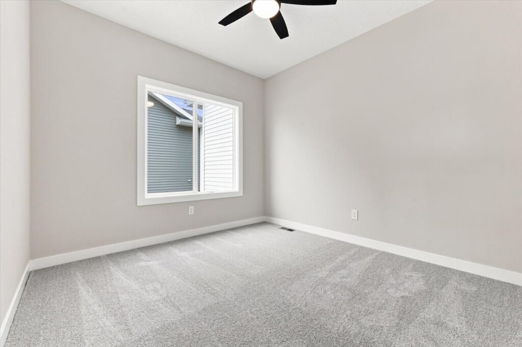 Available Homes and Move In Ready Homes for Sale at 1820 Tuscany Dr SE in Altoona, IA