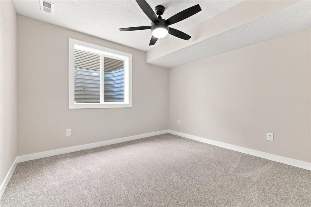 Available Homes and Move In Ready Homes for Sale at 1820 Tuscany Dr SE in Altoona, IA