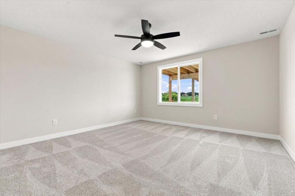 Available Homes and Move In Ready Homes for Sale at 1820 Tuscany Dr SE in Altoona, IA