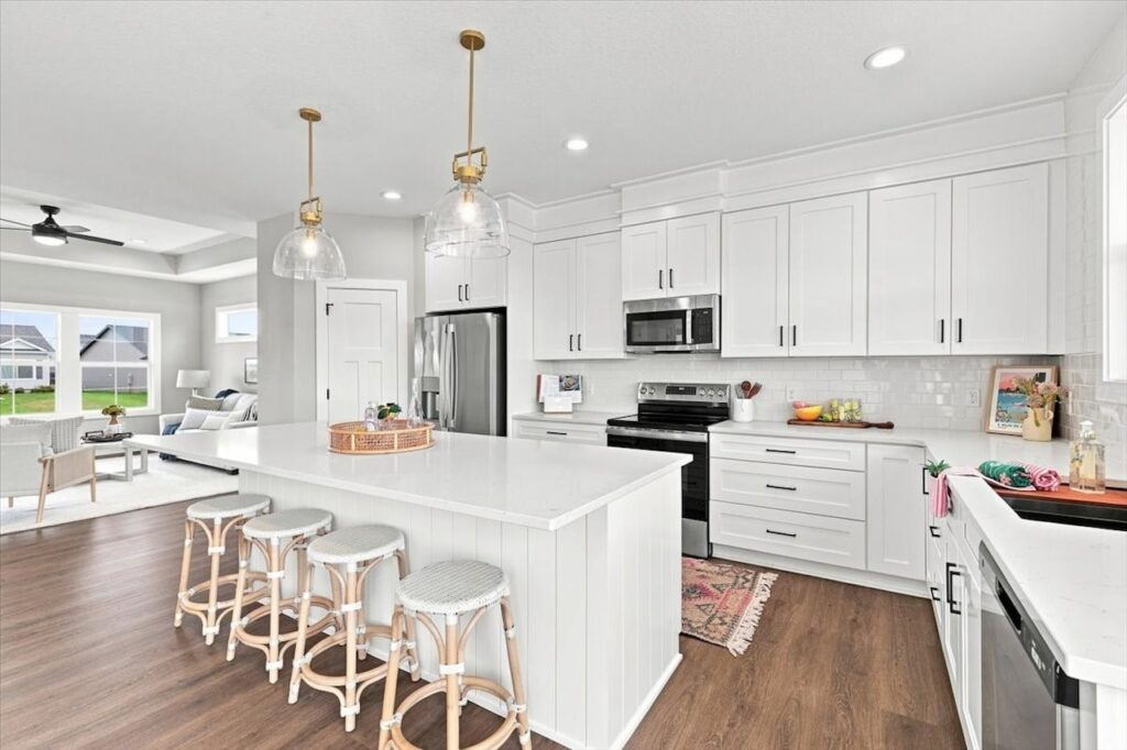 Available Homes and Move In Ready Homes for Sale at 1820 Tuscany Dr SE in Altoona, IA