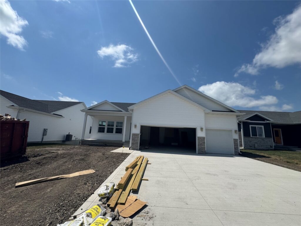 Move In Ready Homes for sale at 1820 Tuscany Dr SE in Altoona, IA