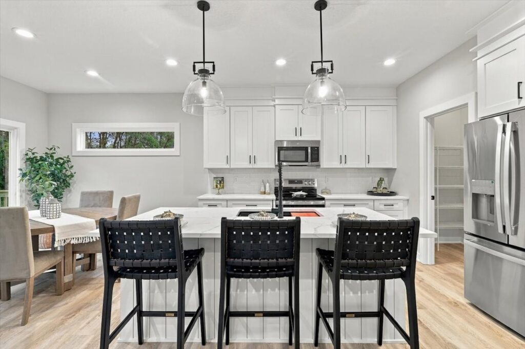 Available and Move in Ready Homes for sale at 1041 2nd St NE Altoona, IA 50009