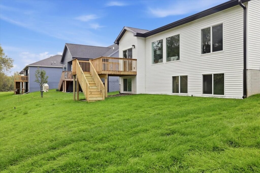 Available and Move in Ready Homes for sale at 1041 2nd St NE Altoona, IA 50009