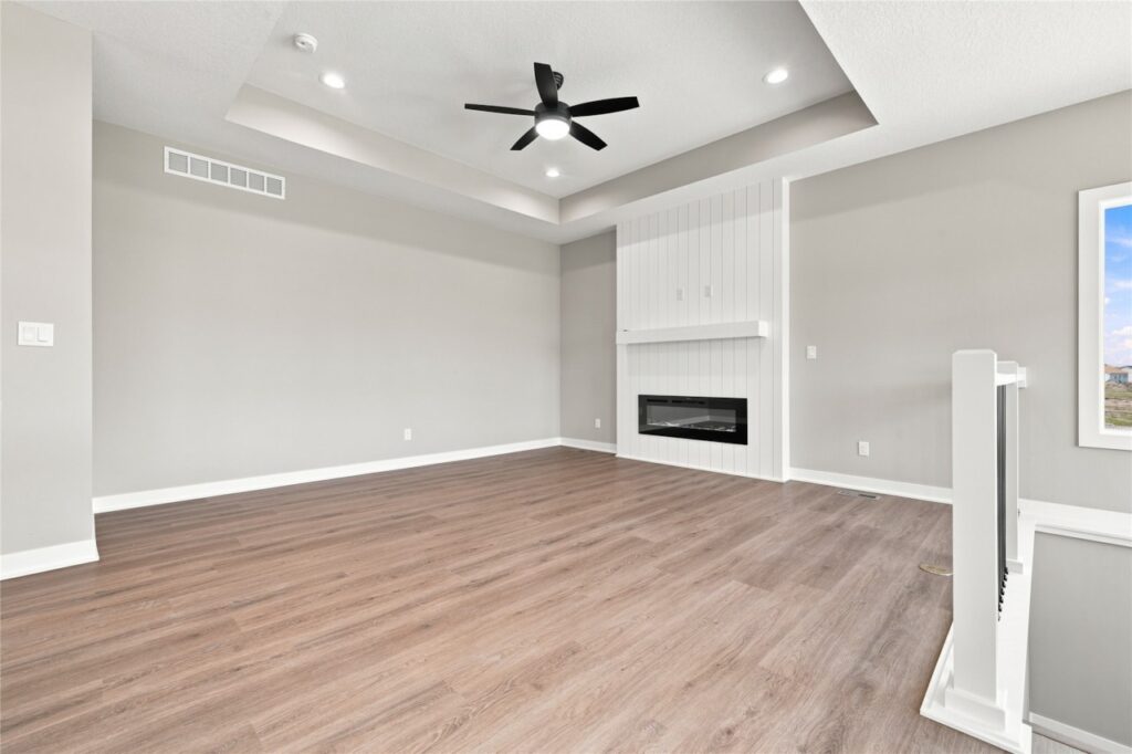 Available Homes and Move In Ready Homes for sale 515 NW Georgetown Dr in Waukee, IA