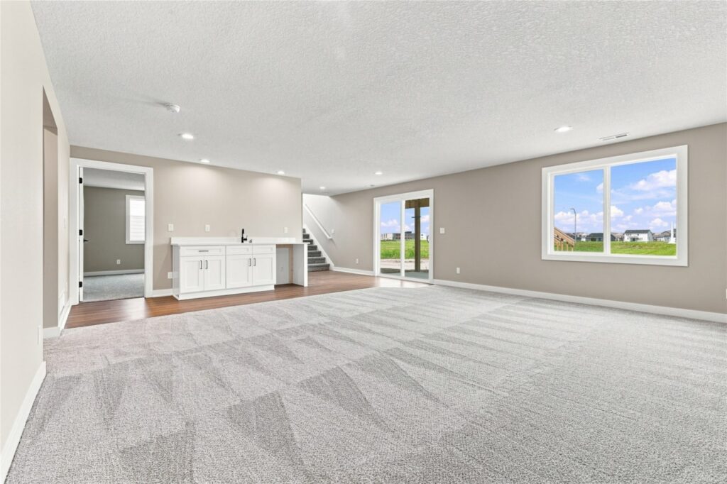 Available Homes and Move In Ready Homes for sale 515 NW Georgetown Dr in Waukee, IA
