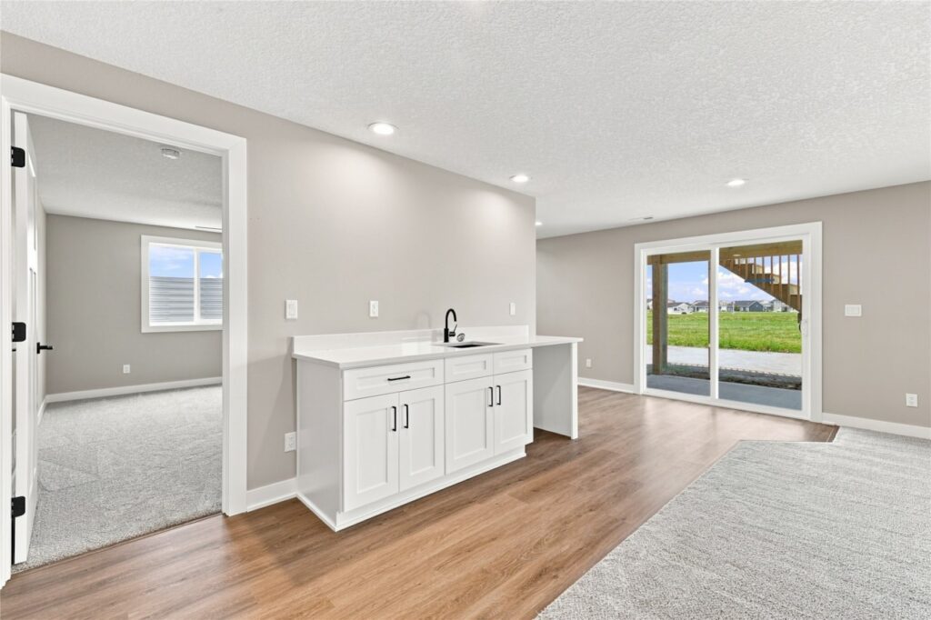 Available Homes and Move In Ready Homes for sale 515 NW Georgetown Dr in Waukee, IA