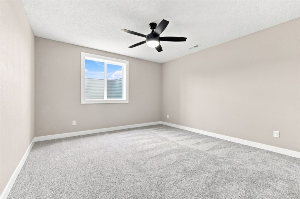 Available Homes and Move In Ready Homes for sale 515 NW Georgetown Dr in Waukee, IA