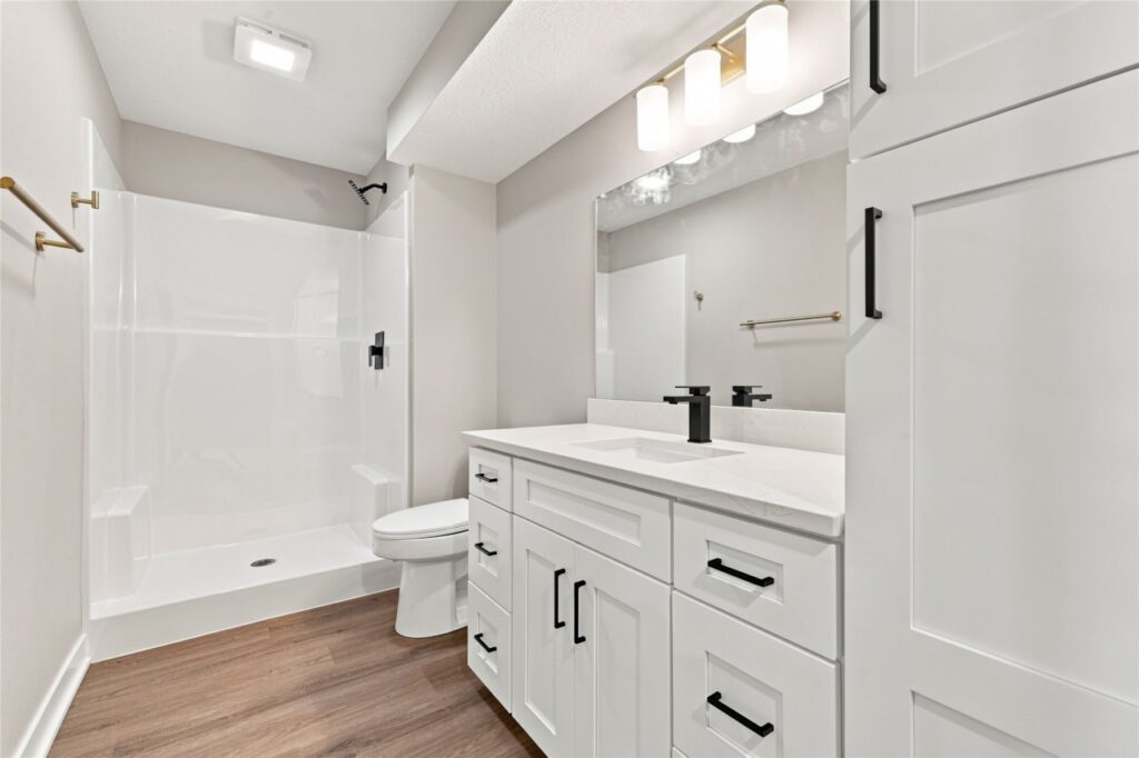 Available Homes and Move In Ready Homes for sale 515 NW Georgetown Dr in Waukee, IA