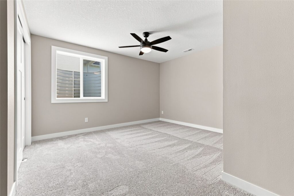 Available Homes and Move In Ready Homes for sale 515 NW Georgetown Dr in Waukee, IA