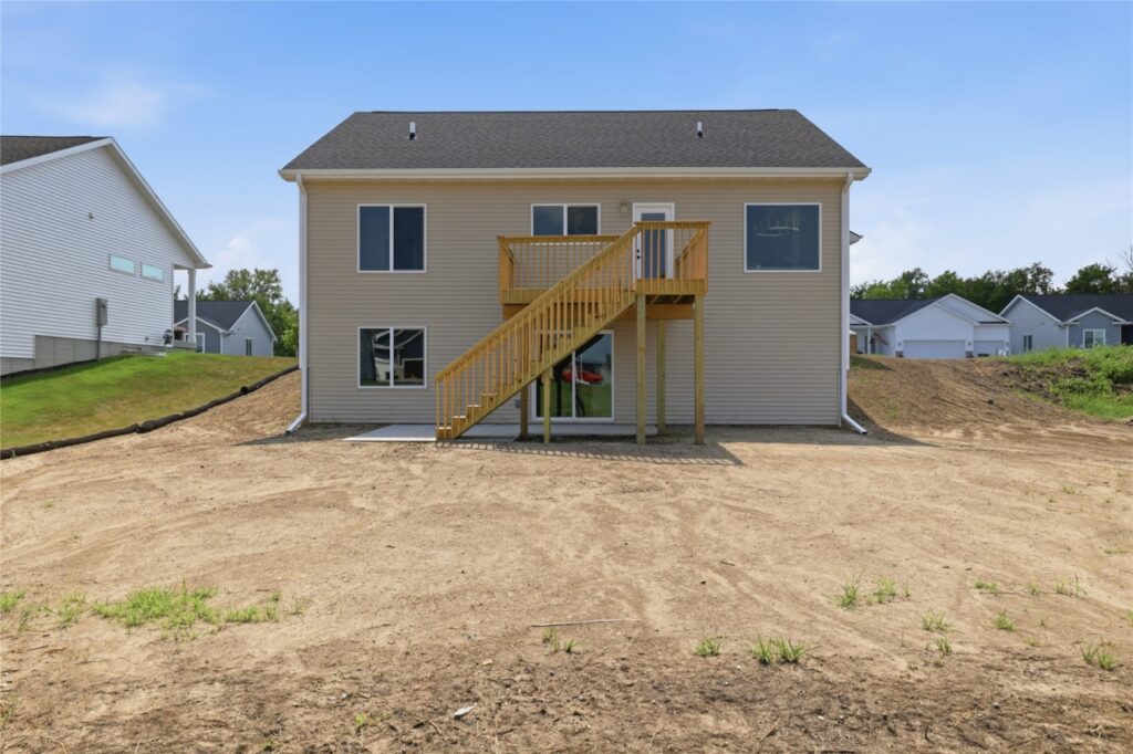 Available Homes and Move In Ready Homes for sale 515 NW Georgetown Dr in Waukee, IA