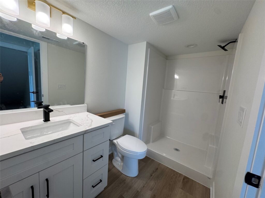 Available Homes for sale and Move In Ready Homes For Sale at 1647 20th Ave SE in Altoona, IA