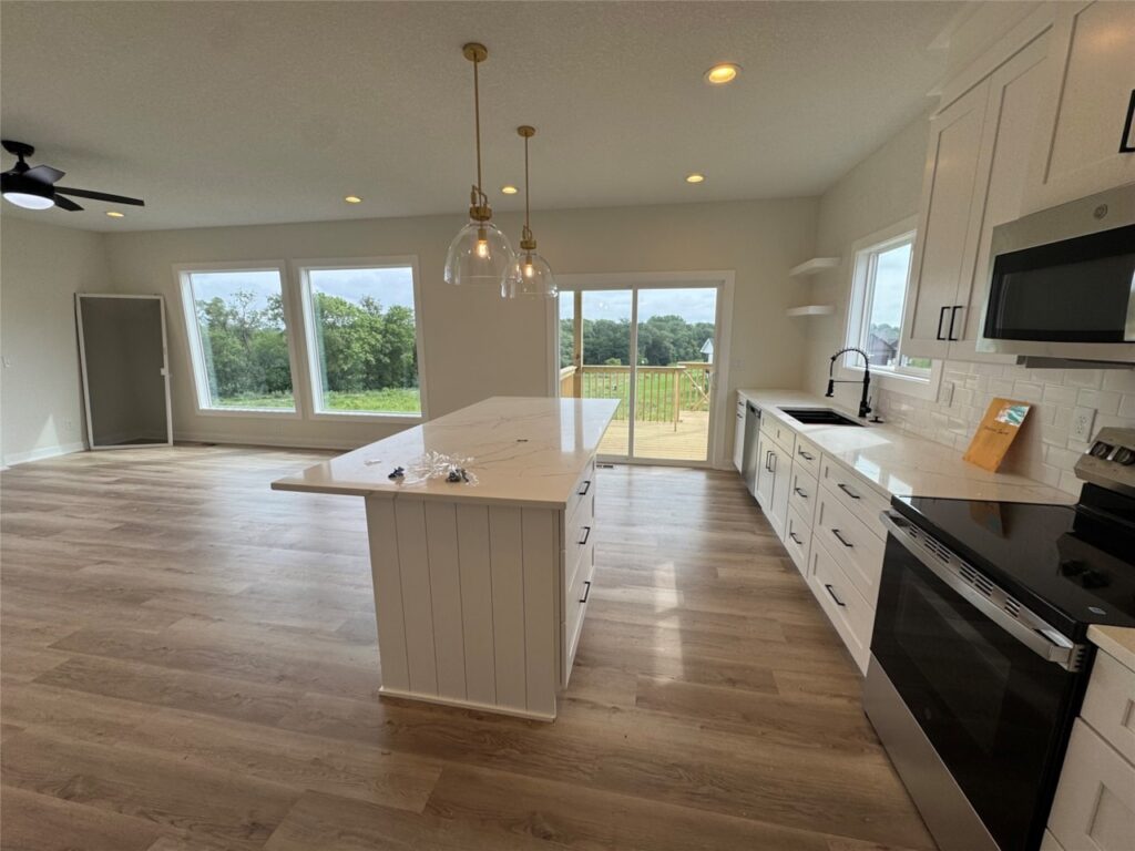 Available Homes for sale and Move In Ready Homes For Sale at 1647 20th Ave SE in Altoona, IA